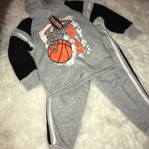 NWT 3T Boys Gray basketball sweats & hoodie